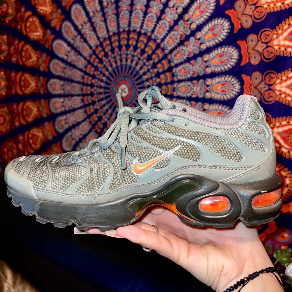 ❤️ Nike Air Max Plus TN Dark Stucco/Total Orange